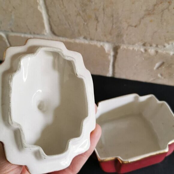 Small Storage Dish w/Lid Geometric Burgundy Gold Asian Trinkets Jewelry Box - Picture 5 of 9